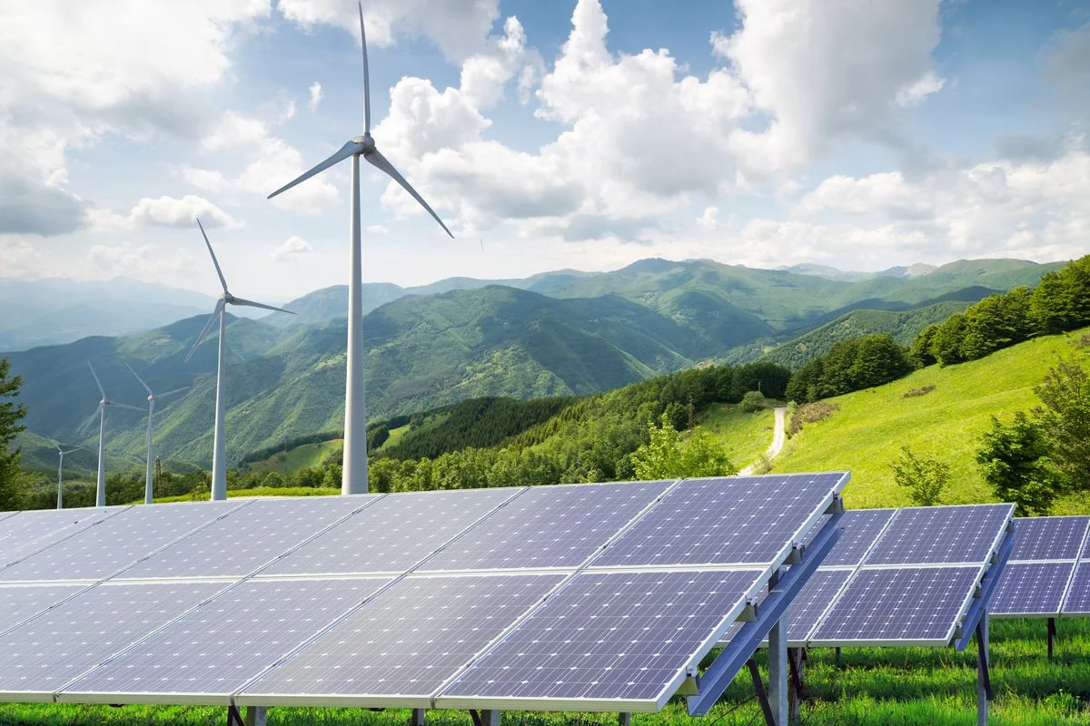 Ekspert: Azərbaycandan yaşıl enerjinin Avropaya ötürülməsi üçün infrastruktur qurulmalıdır