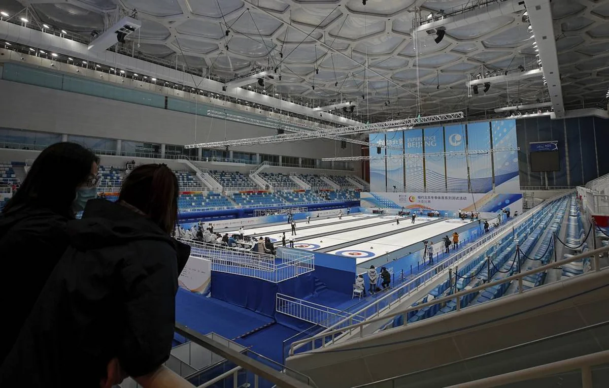 Suya düzgün tullanmayan idmançı komaya düşdü