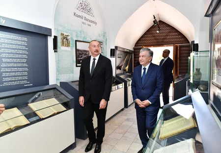Azərbaycan və Özbəkistan prezidentləri İçan-Qala Dövlət Tarixi Memarlıq Muzeyi ilə tanış olublar - YENİLƏNİB