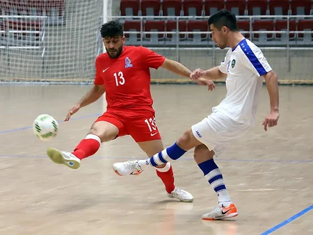 Futzal üzrə Azərbaycan milli komandası Özbəkistan yığmasına qalib gəlib - FOTO
