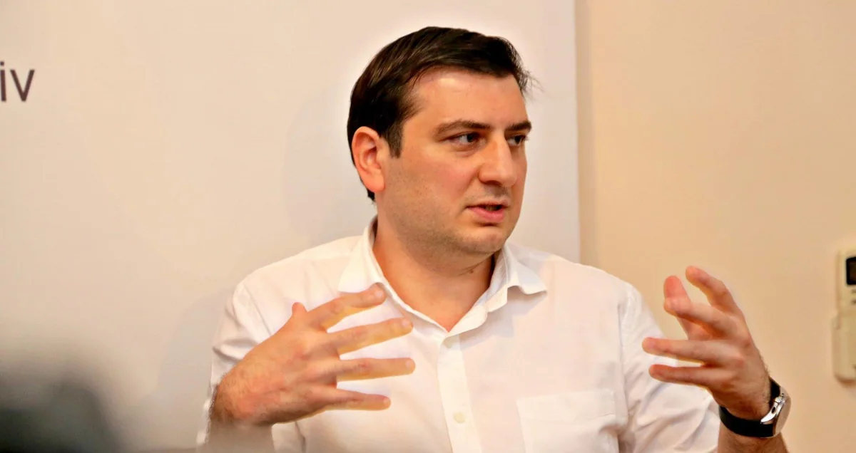 Azər Qasımlının məhkəməsi başlayıb