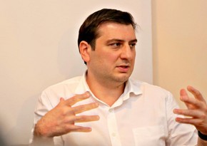 Azər Qasımlının məhkəməsi başlayıb