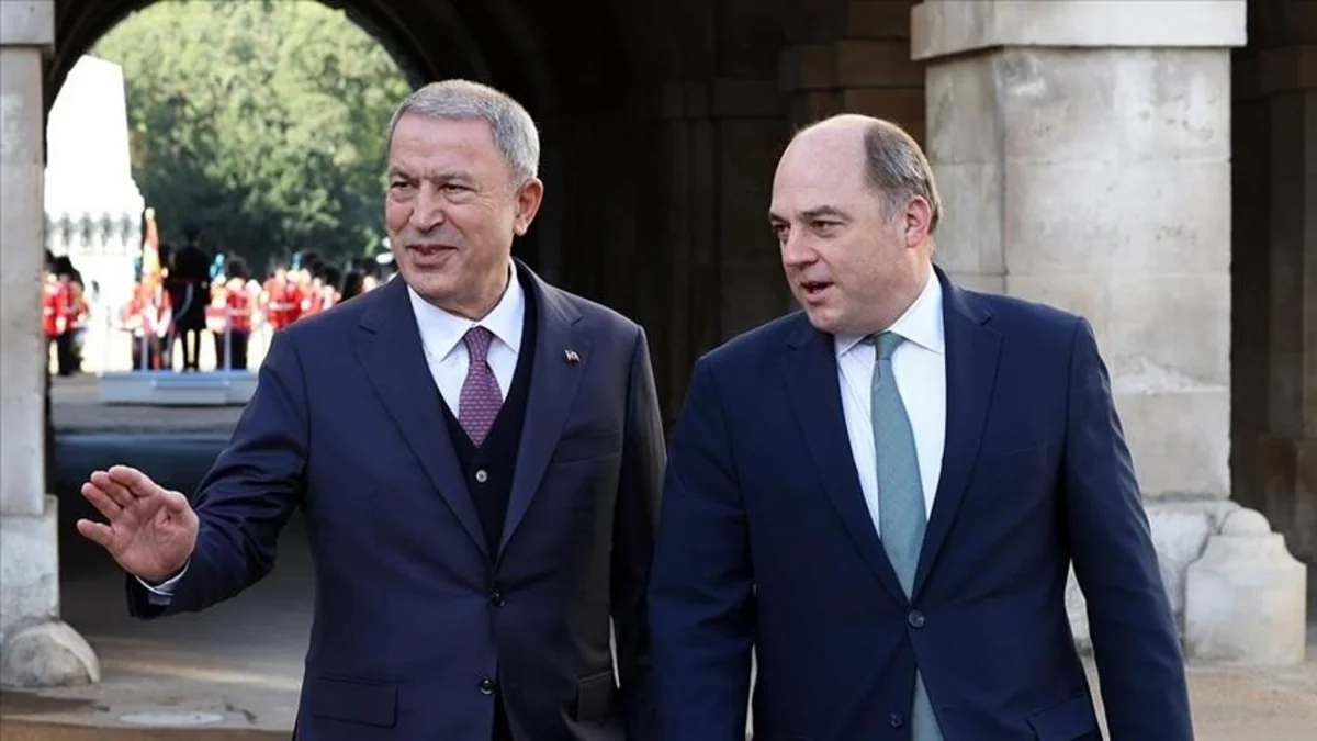 British, Turkish defense ministers meet in London