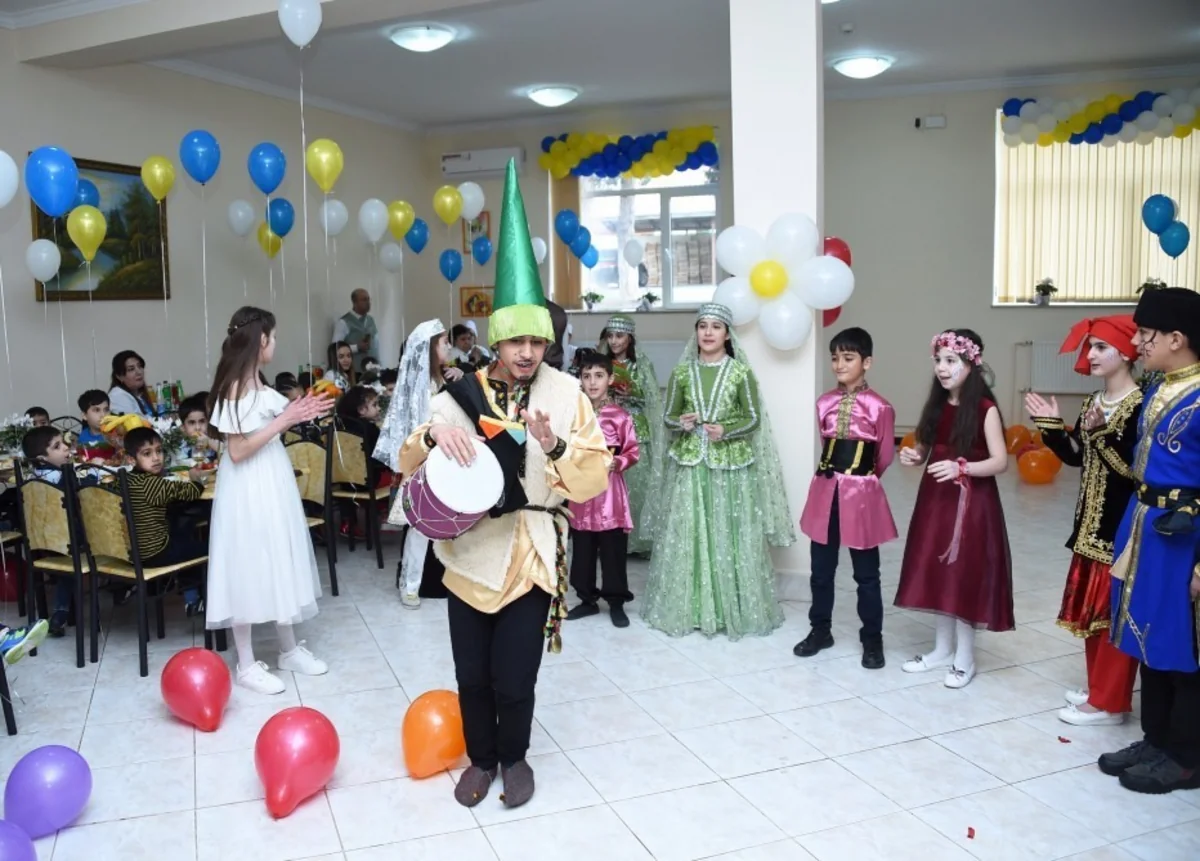 Heydər Əliyev Fondunun təşəbbüsü ilə kimsəsiz və xüsusi qayğıya ehtiyacı olan uşaqlar üçün Novruz şənlikləri keçirilib