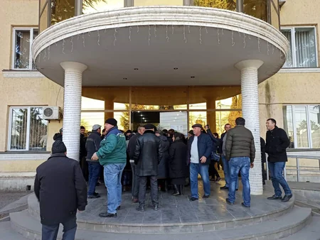 В Грузии в районе компактного проживания азербайджанцев прошла акция протеста - ФОТО