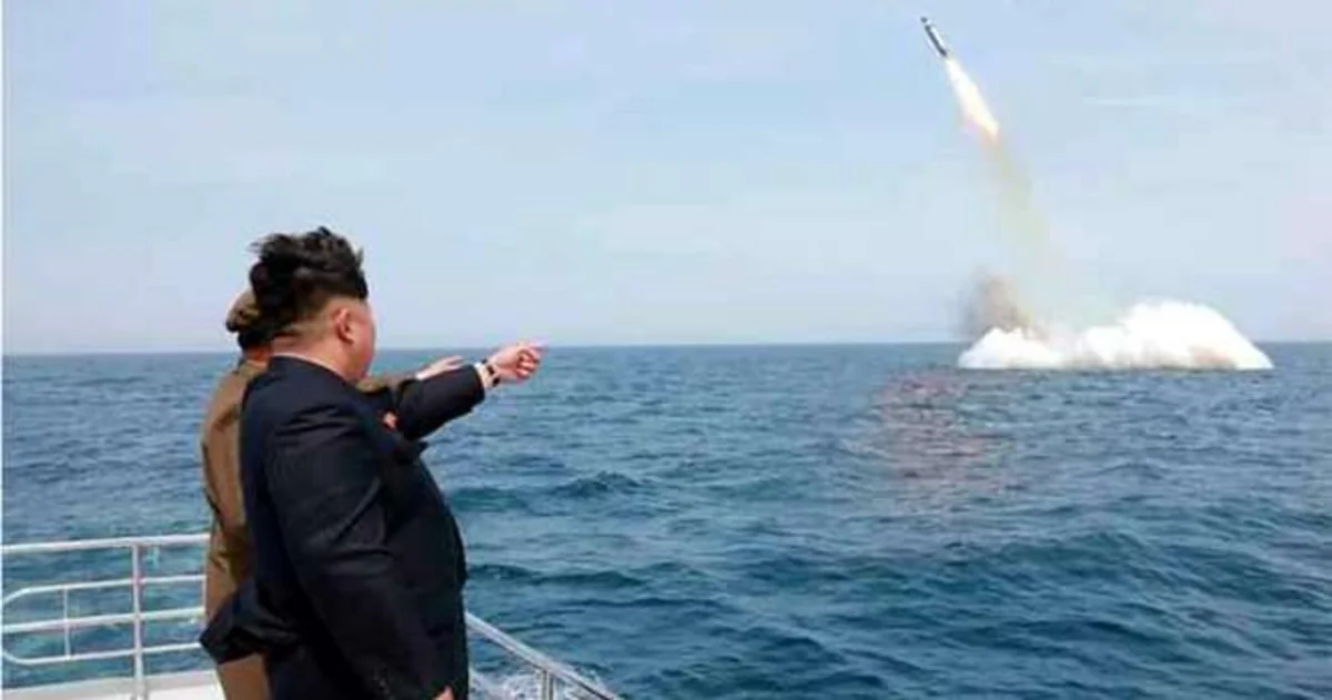 ​KXDR iki ballistik raketini sınaqdan çıxarıb