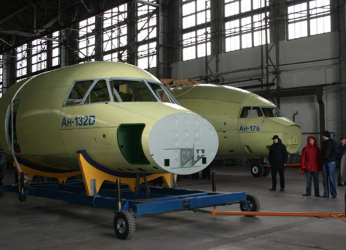 ​Азербайджан заказал 10 самолетов Ан-178