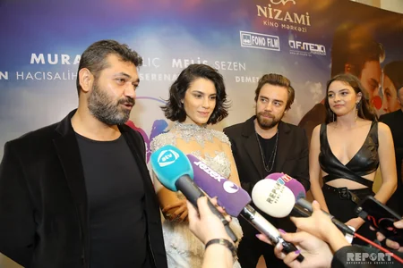 Türkiyənın tanınmış müğənnisi Bakıya gəlib