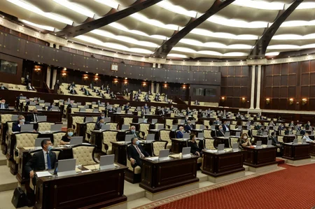 Milli Məclisdə Qurtuluş Günü qeyd olunub - VİDEO - ƏLAVƏ OLUNUB