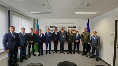 NATO-nun mənzil qərargahında Heydər Əliyevin 100 illik yubileyi ilə bağlı sərgi açılıb