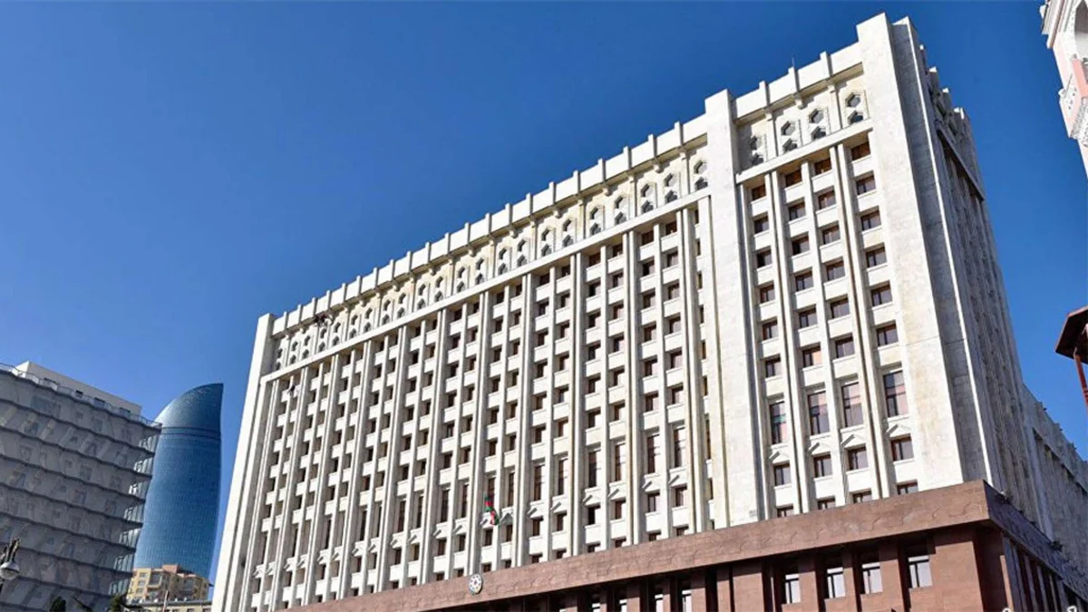 Qarabağın erməni sakinləri üçün daha 32 ton benzin göndərilib