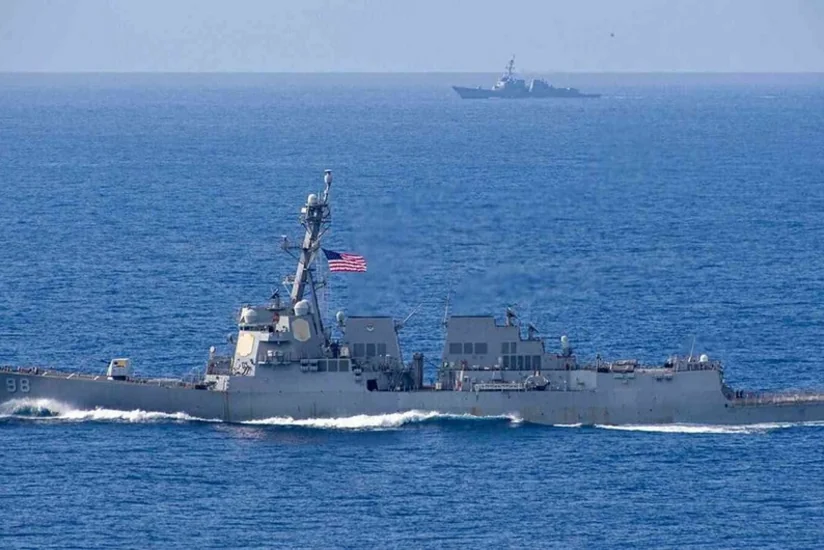 В Ригу прибыли с визитом два десантных корабля ВМС США