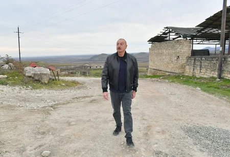 İlham Əliyev Xocalı rayonunun Xanabad kəndində olub
