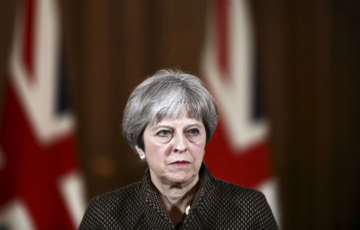 В парламент Британии внесли предложение о вотуме недоверия Мэй
