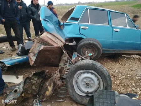 Ağcabədidə baş verən yol qəzasında iki nəfər xəsarət alıb - FOTO