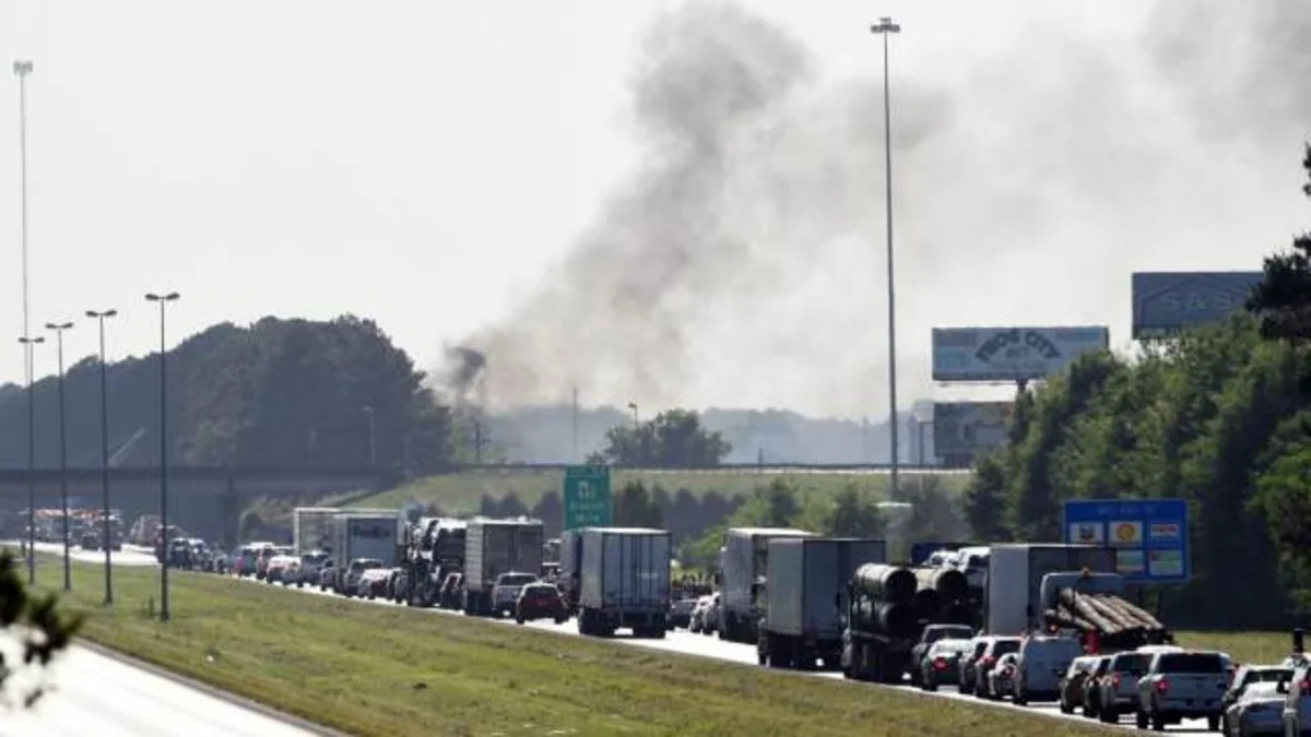ABŞ-ın kimyəvi zavodunda yanğın baş verib - VİDEO