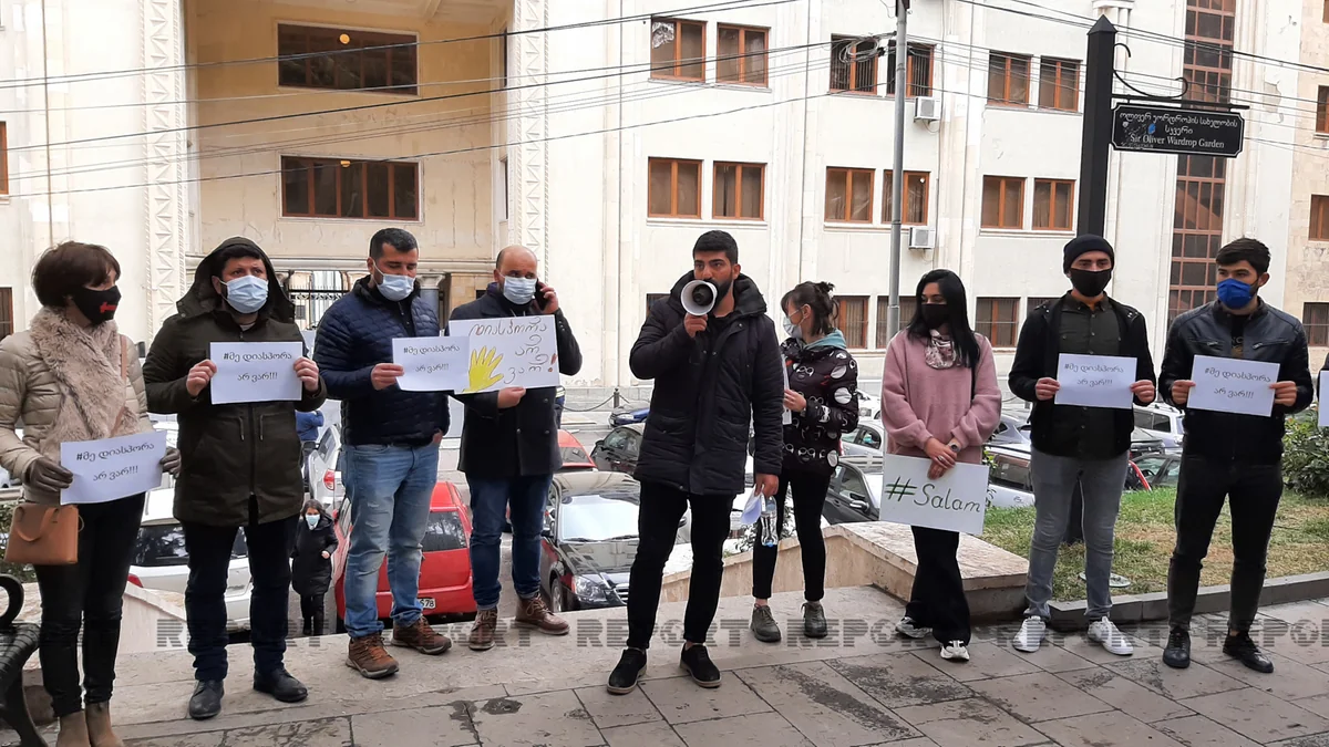 Azərbaycanlı gənclərin Tbilisidə etiraz aksiyası başa çatıb - YENİLƏNİB