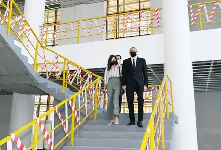 Prezident Gəncə Dövlət Dram Teatrının yeni binasının tikintisi ilə tanış olub - YENİLƏNİB