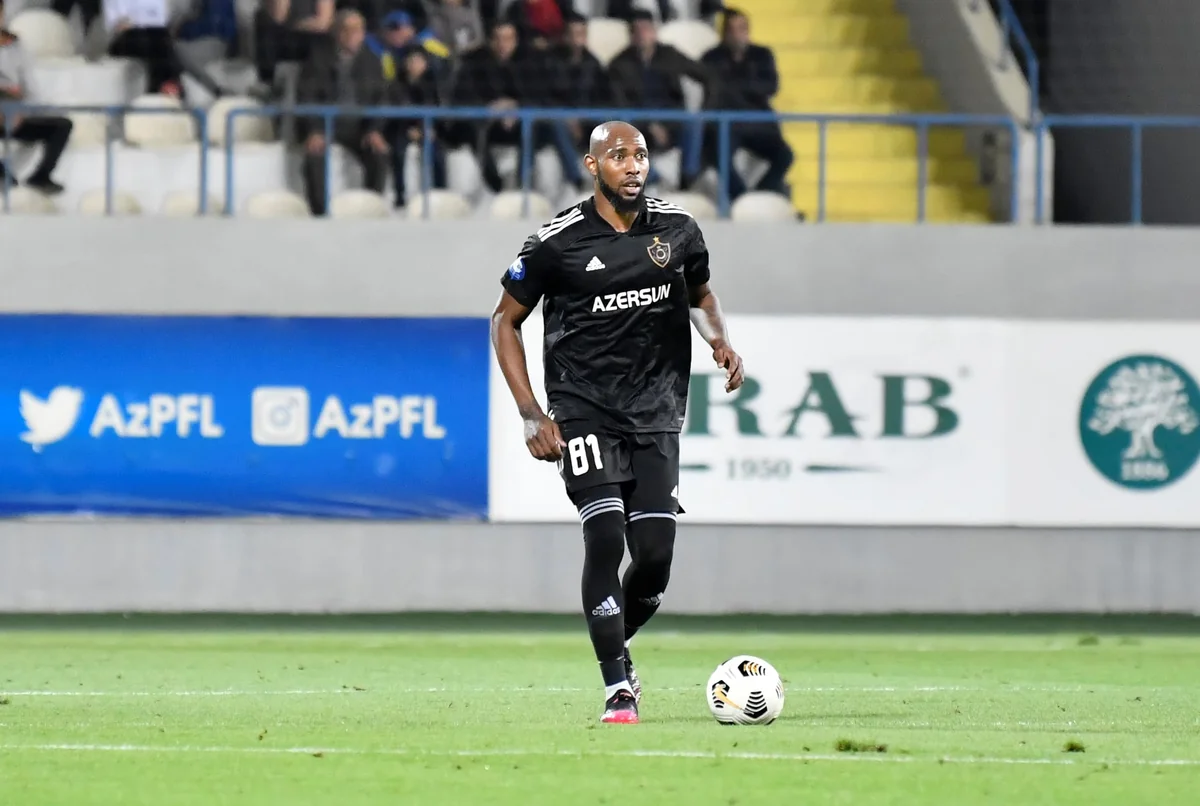 UEFA Qarabağın futbolçusunu fərqləndirib