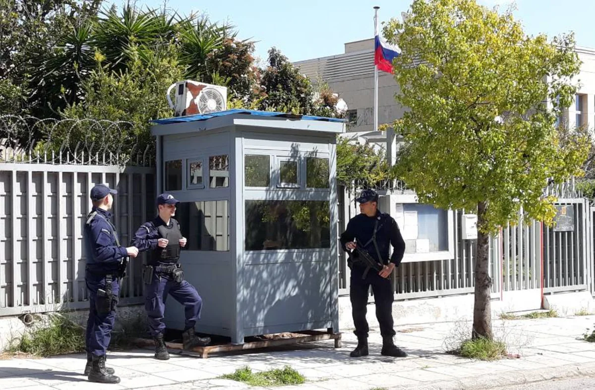 Russian Embassy in Athens receives package with unknown powder