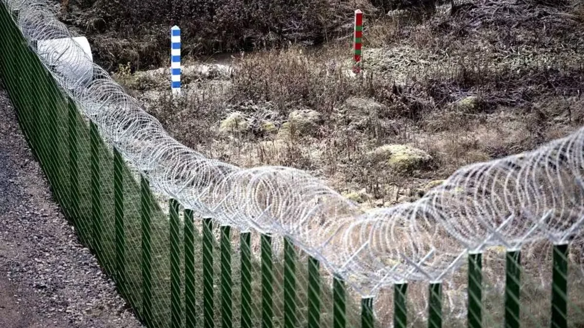 Norveç hakimiyyəti Rusiya ilə sərhəddə hasar çəkmək niyyətindədir