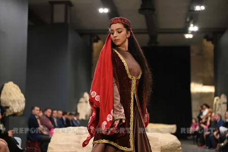 Azerbaijan's national costumes demonstrated at defile in Baku