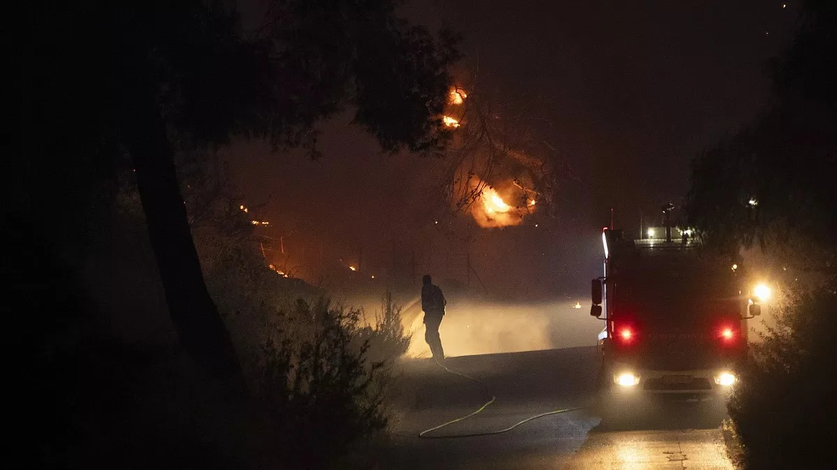 Israel and Hezbollah trade accusations of ceasefire violations