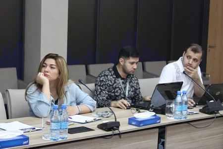 KİV nümayəndələri AzInTelecom”un Data Mərkəzi ilə tanış olub