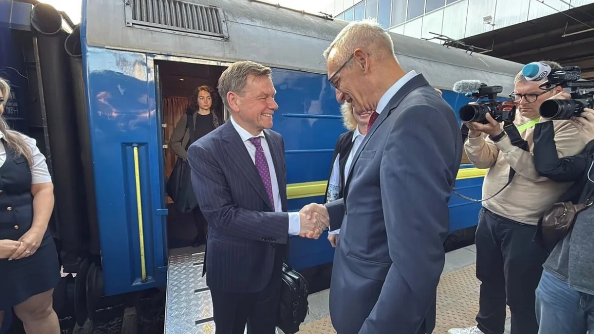 Almaniya XİN: Berlin Kiyevə silah istehsalını sürətləndirməkdə kömək etmək niyyətindədir - YENİLƏNİB