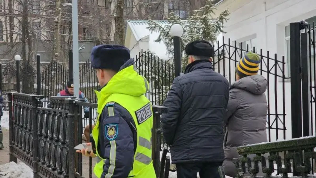 В Алматы в результате схода оползня погибли четыре человека