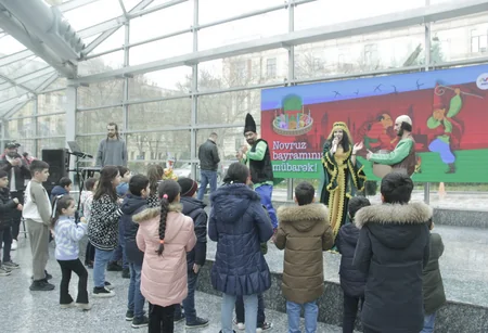 Bakı metrosunda Novruz şənliyi keçirilib