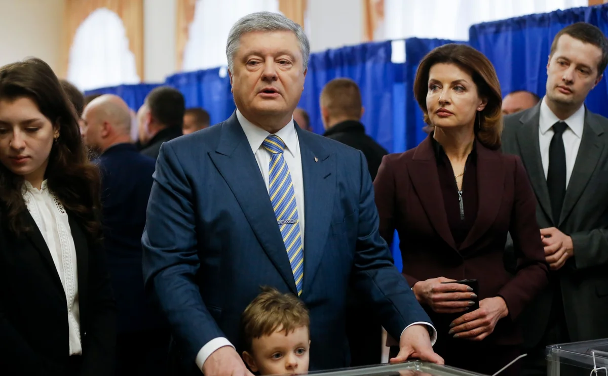 Порошенко проголосовал на выборах президента Украины