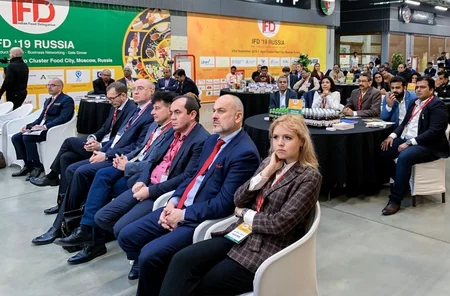 Azərbaycan məhsullarının Hindistana ixracı müzakirə edilib