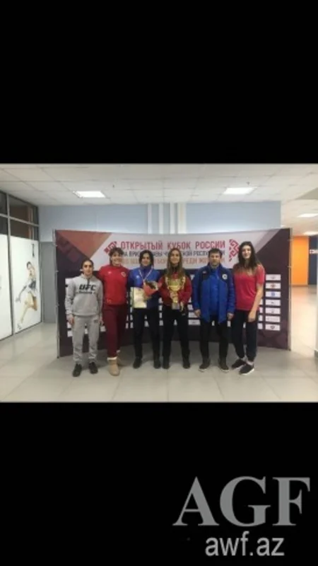 Qadın güləşçilərimiz Rusiyada iki medal qazanıb
