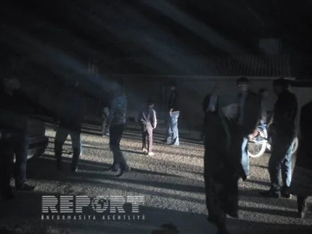 Qubada toya gedən maşın aşıb, 3 nəfər yaralanıb - FOTO