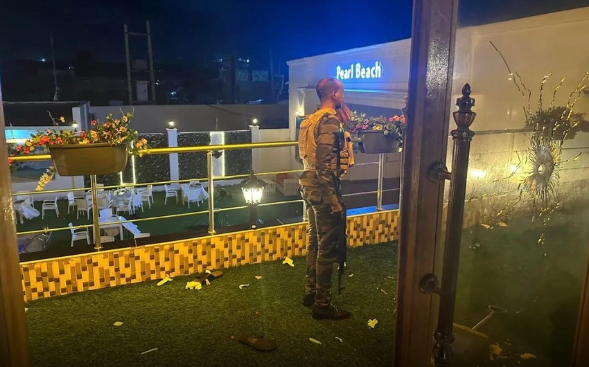 Somalidə silahlılar hotelə hücum edib, ölənlər var