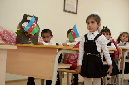 Ağsunun Bico kəndində Heydər Əliyev Fondu tərəfindən inşa olunan yeni məktəb binası istifadəyə verilib