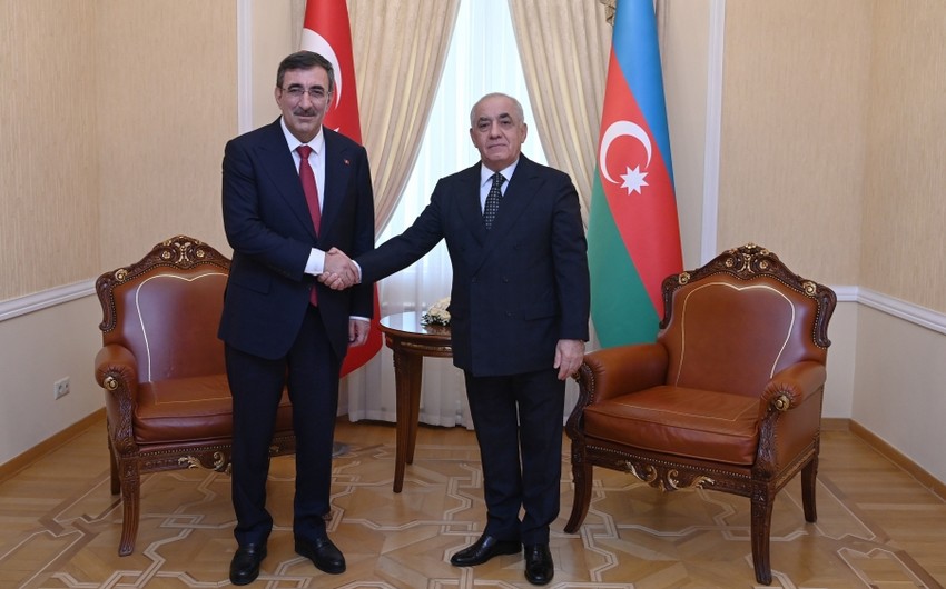 Azerbaijani PM holds phone talk with Vice President of Türkiye