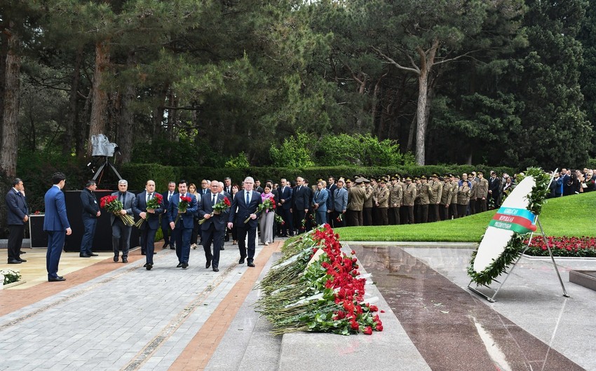 ANAMA kollektivi Ulu Öndərin xatirəsini yad edib