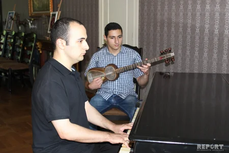 Tbilisidə Bülbülün xatirəsi anılıb - FOTO