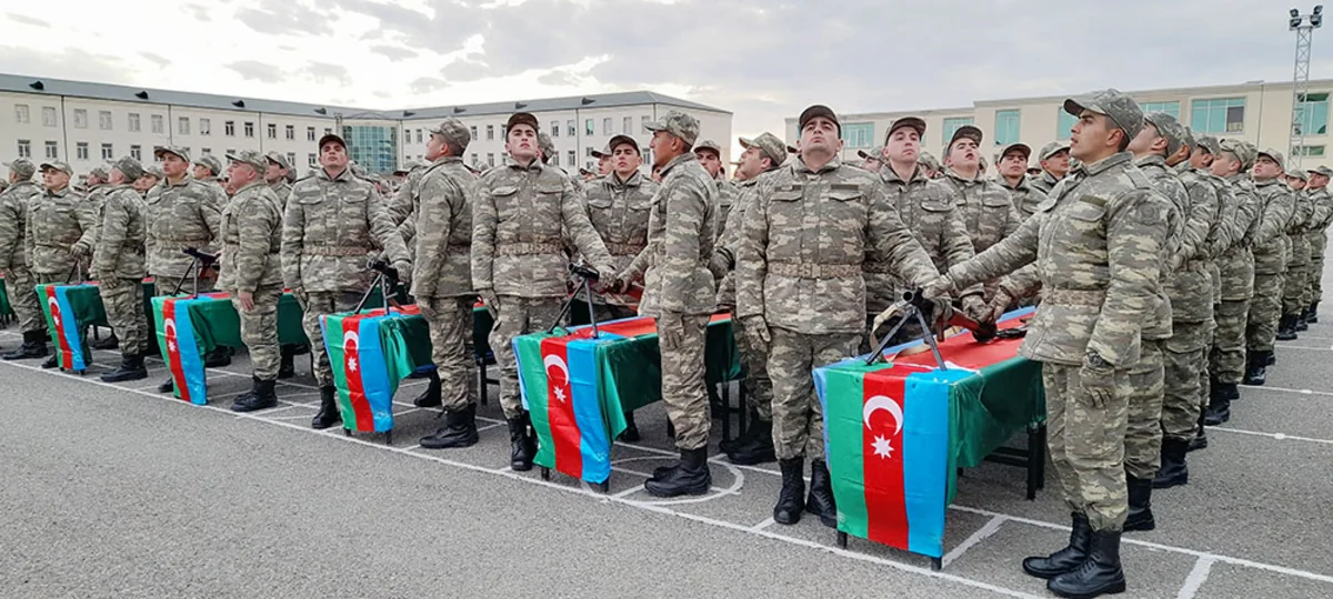 Hərbi hissələrdə andiçmə mərasimlərinə valideynlər buraxılmayacaq