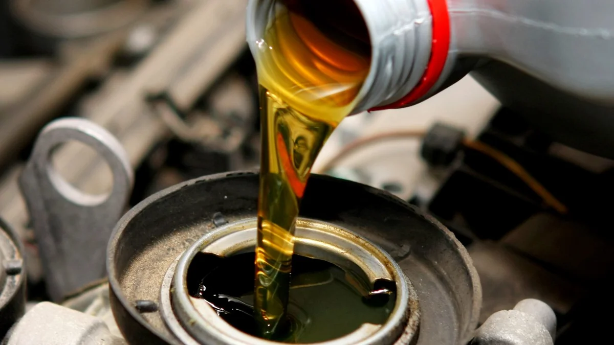 Brent nefti ay ərzində ilk dəfə 91 dollardan aşağı düşüb