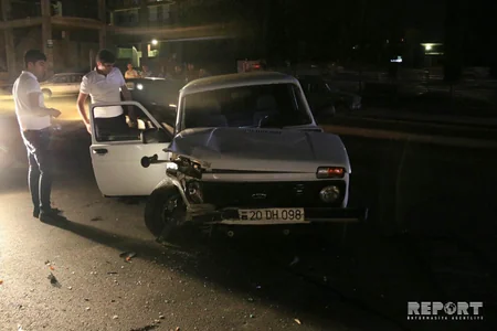 Gəncədə sərxoş sürücü qəza törədib: xəsarət alanlar var - FOTO
