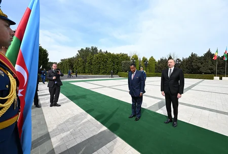 Konqo Prezidentinin rəsmi qarşılanma mərasimi olub