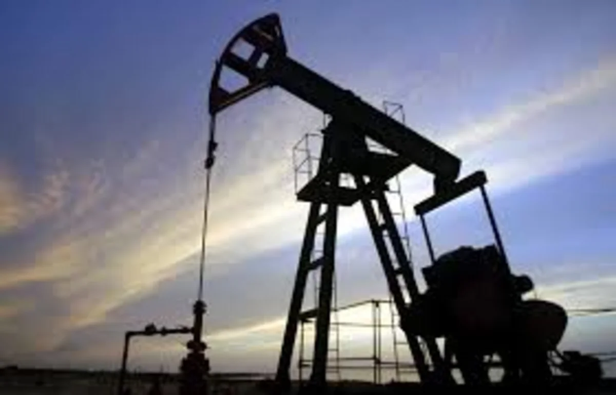 Нефть марки Brent подорожала на 1%