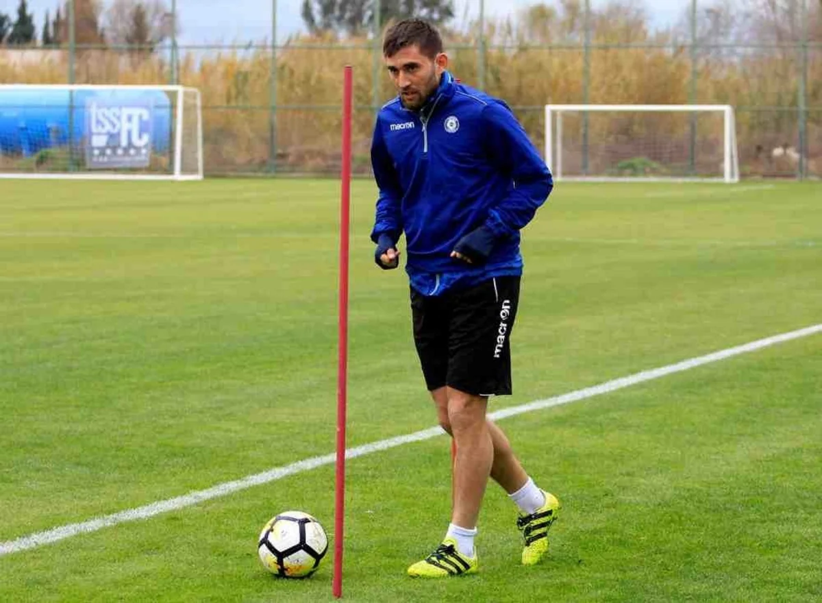 Azərbaycan millisinin sabiq futbolçusu Sumqayıtın tarixinə düşüb