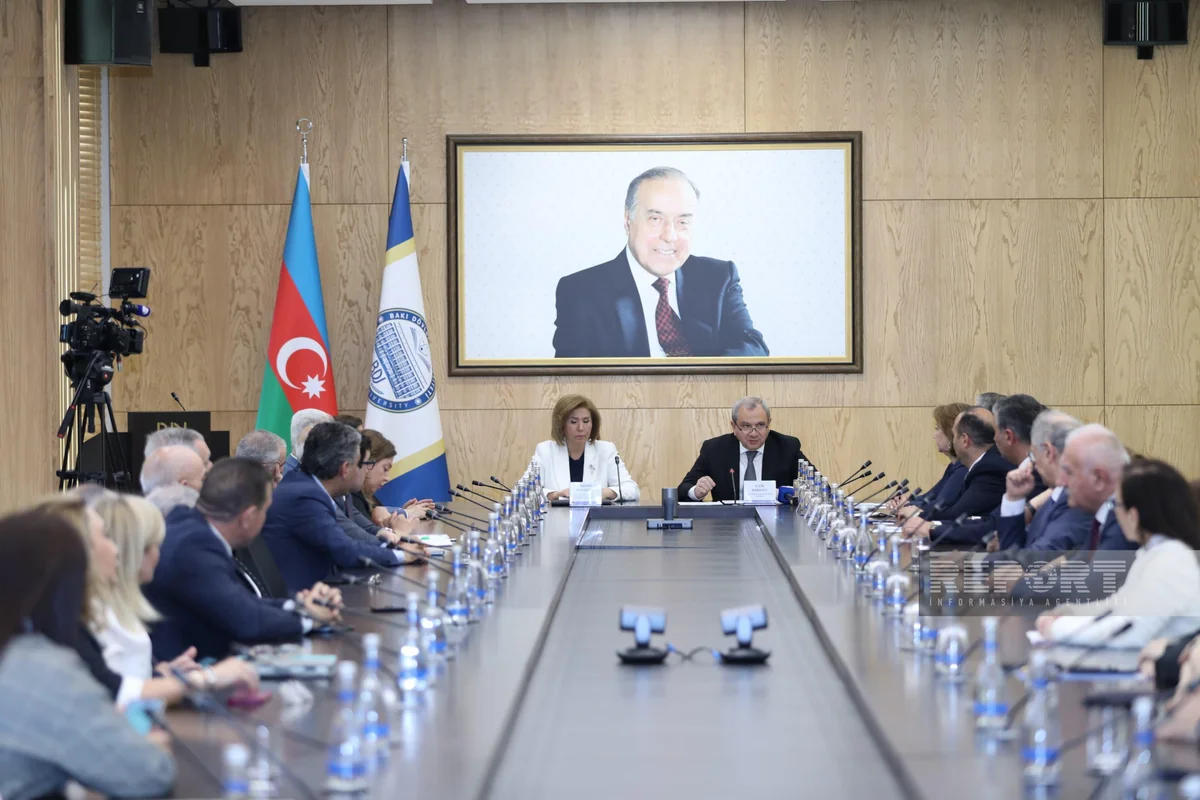 Ənənəvi dəyərlərin və ailə institutunun qorunmasında təhsilin roluna həsr olunan konfrans keçirilib