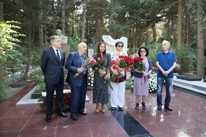 Bakıda Müslüm Maqomayevin xatirəsi anılıb