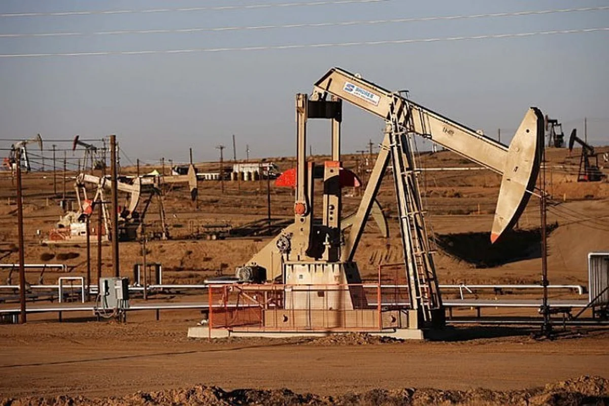 Meksikada 500 milyon barel həcmində neft yatağı aşkar olunub