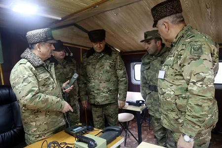 Zakir Həsənov təlimin komanda idarəetmə məntəqəsində oldu - VİDEO